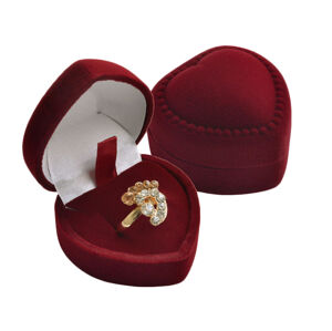 Zamatová krabička srdce z lásky na prsteň alebo napichovacie náušnice IK027